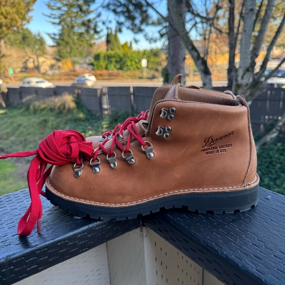 Danner Men’s Leather Mountain Light Cascade Clovis Waterproof Boots Size 10.5 - Picture 4 of 10